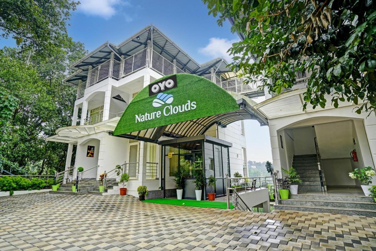 Oyo Flagship 81260 Star Lights Hotel Munnar Ngoại thất bức ảnh